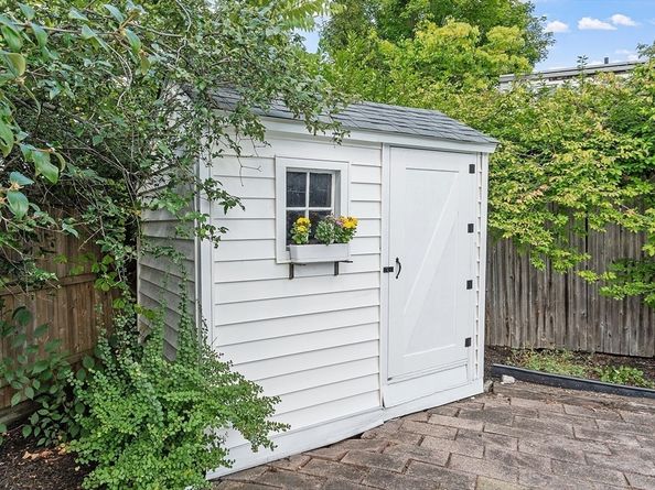 50 Putnam Park, Fitchburg MA 01420