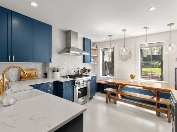 107 Baldwin St, Boston MA 02129