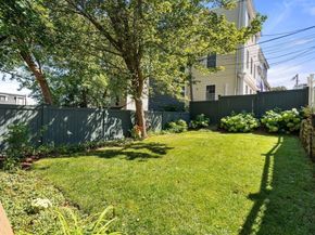 107 Baldwin St, Boston MA 02129