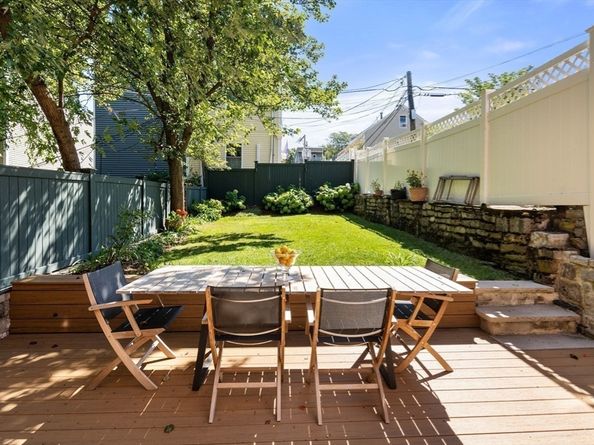 107 Baldwin St, Boston MA 02129