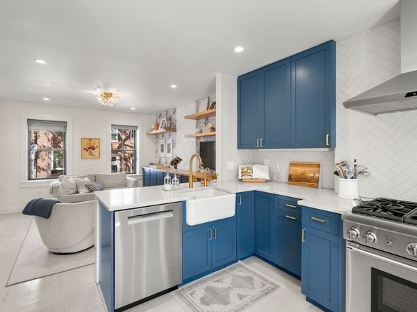 107 Baldwin St, Boston MA 02129