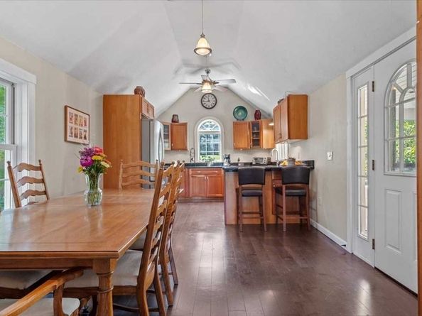 163 Rowley Hill Rd, Sterling MA 01564