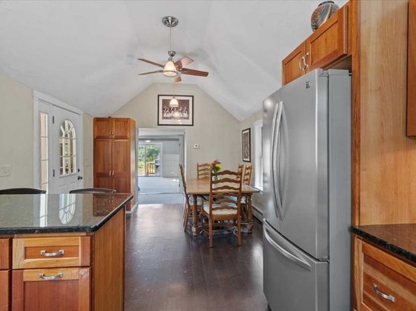 163 Rowley Hill Rd, Sterling MA 01564