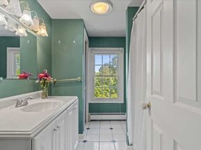 163 Rowley Hill Rd, Sterling MA 01564