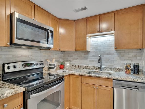 2456 Massachusetts Ave 402, Cambridge MA 02140