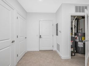 4 Harvest Dr 214, North Andover MA 01845