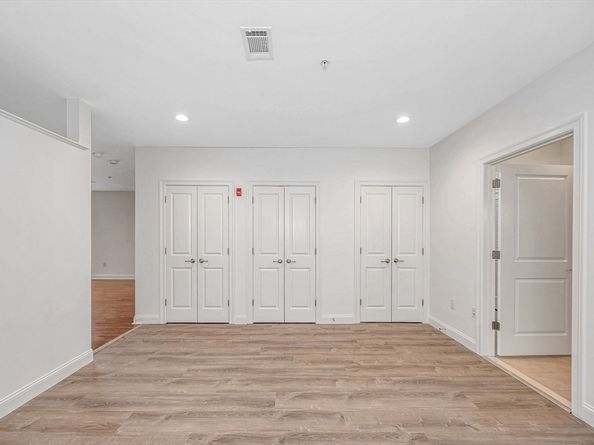 4 Harvest Dr 214, North Andover MA 01845