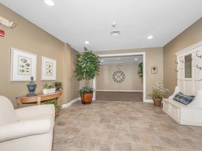 4 Harvest Dr 214, North Andover MA 01845