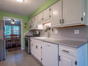 71 Apache Way 71, Tewksbury MA 01876