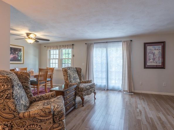 71 Apache Way 71, Tewksbury MA 01876