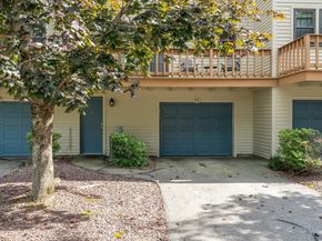 71 Apache Way 71, Tewksbury MA 01876