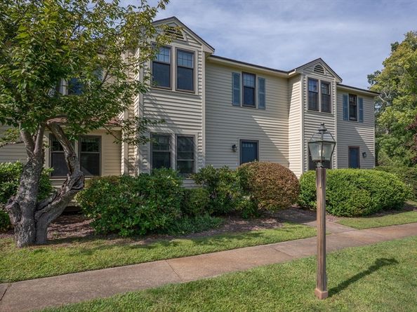 71 Apache Way 71, Tewksbury MA 01876
