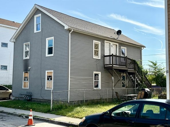 7 Lodi St, Worcester MA 01608