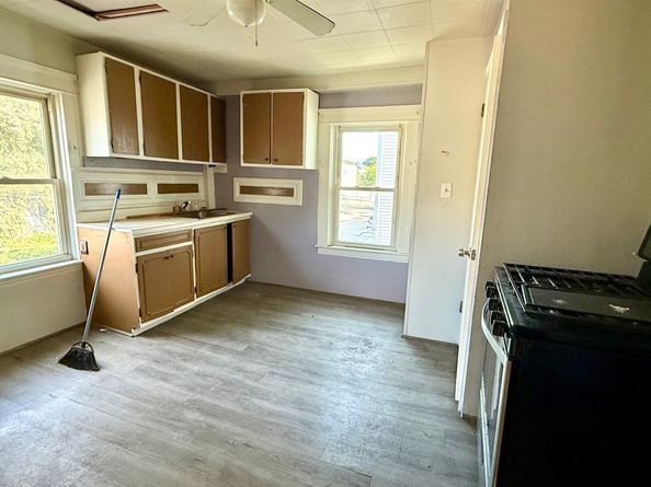 7 Lodi St, Worcester MA 01608