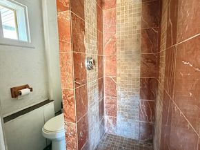 7 Lodi St, Worcester MA 01608