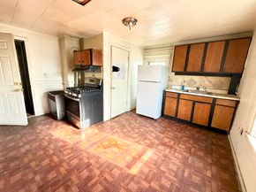 7 Lodi St, Worcester MA 01608