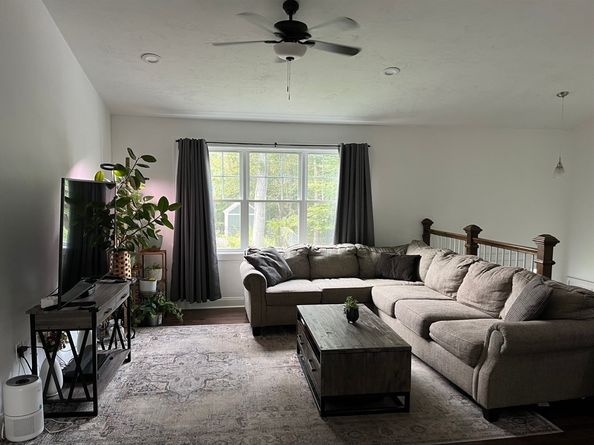 16 Wakefield Ave, Webster MA 01570