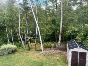 16 Wakefield Ave, Webster MA 01570