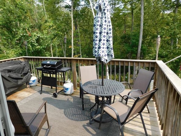 16 Wakefield Ave, Webster MA 01570