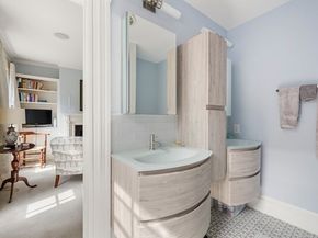 52 River St, Boston MA 02108