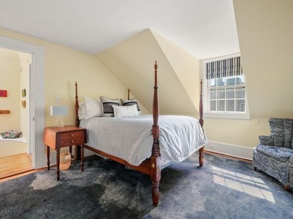 52 River St, Boston MA 02108