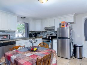 98 Sylvan Ave, Leominster MA 01453