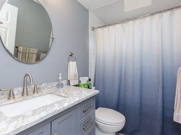 906 Oid Shawsheen Street, Tewksbury MA 01876