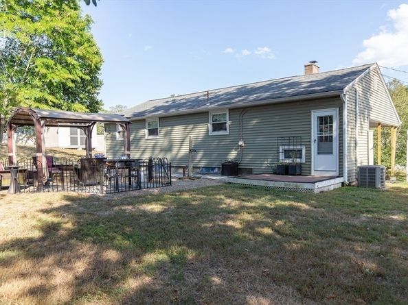906 Oid Shawsheen Street, Tewksbury MA 01876