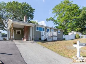 906 Oid Shawsheen Street, Tewksbury MA 01876