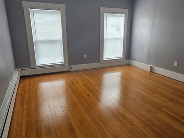 91 Everett St, Southbridge MA 01550