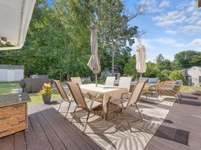 97 Ardsley Cir, Brockton MA 02302