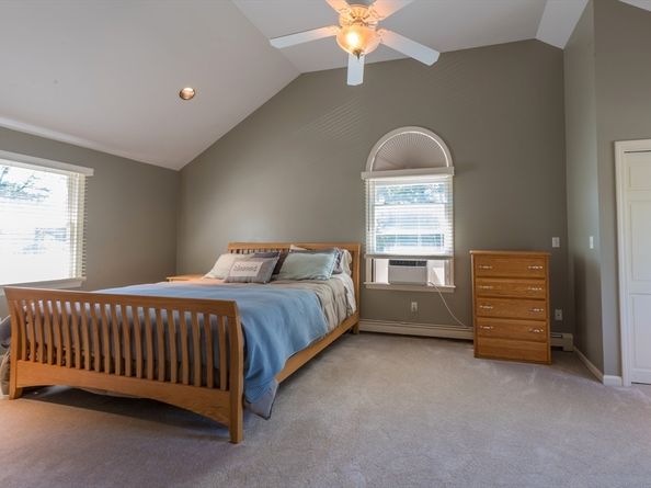 24 Tremont St, Kingston MA 02364