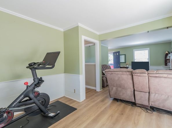 24 Tremont St, Kingston MA 02364