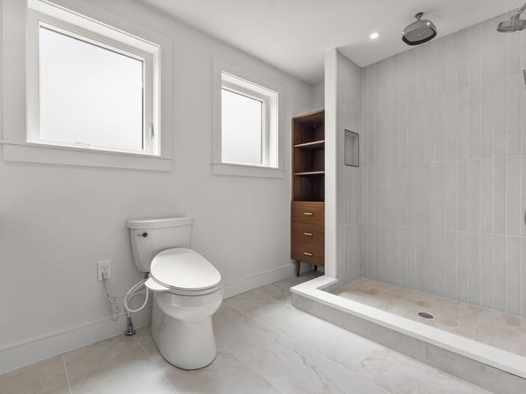 597 E 2nd St, Boston MA 02127