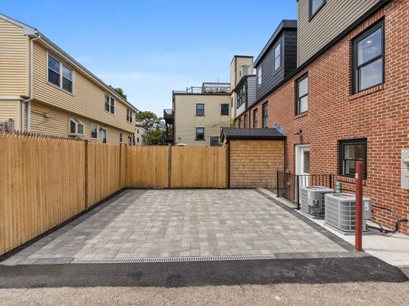 597 E 2nd St, Boston MA 02127