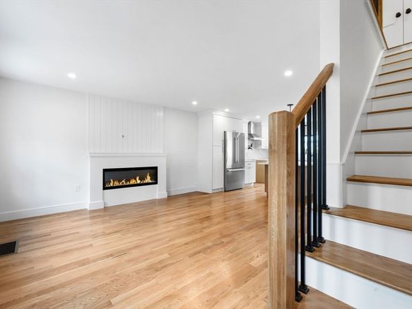 597 E 2nd St, Boston MA 02127