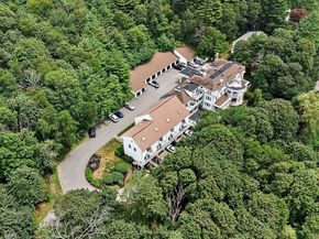 1401 Great Pond Rd 14, North Andover MA 01845