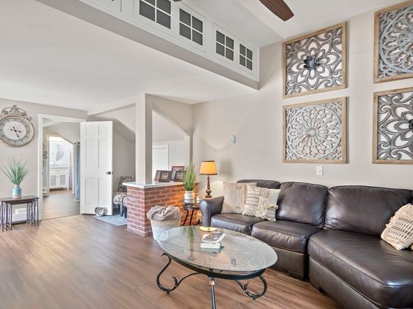 1401 Great Pond Rd 14, North Andover MA 01845
