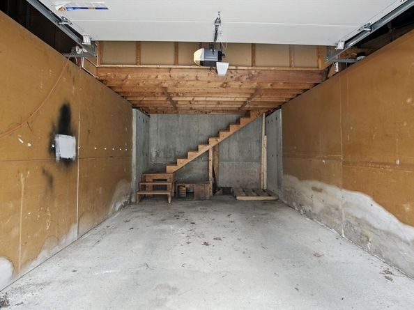 1401 Great Pond Rd 14, North Andover MA 01845
