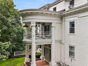 1401 Great Pond Rd 14, North Andover MA 01845