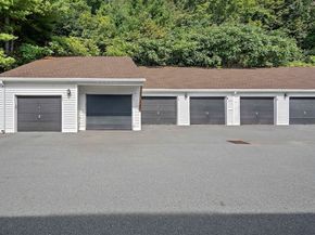 1401 Great Pond Rd 14, North Andover MA 01845