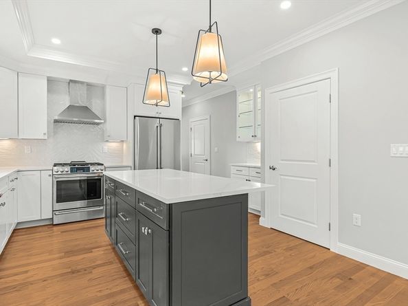 26 Flagg Street, Woburn MA 01801