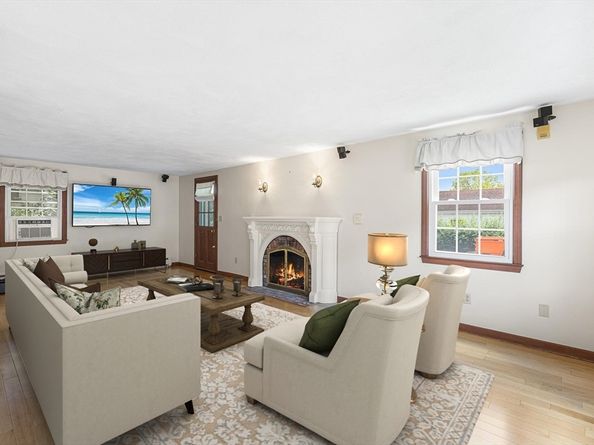 67 Brook Drive, Lynnfield MA 01940