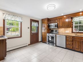 67 Brook Drive, Lynnfield MA 01940