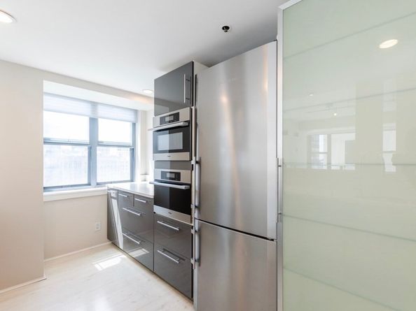 170 Tremont St 1504, Boston MA 02111