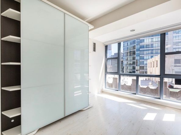 170 Tremont St 1504, Boston MA 02111