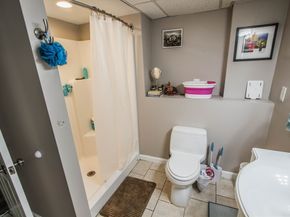 9 Pearl St, Webster MA 01570