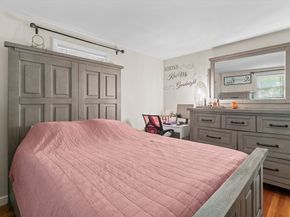 53 Rockwood St, Holbrook MA 02343