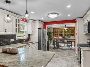 53 Rockwood St, Holbrook MA 02343