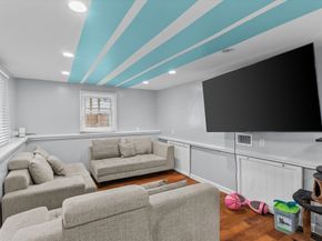 53 Rockwood St, Holbrook MA 02343